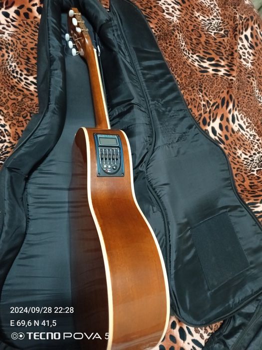 Гитара классическая.электро