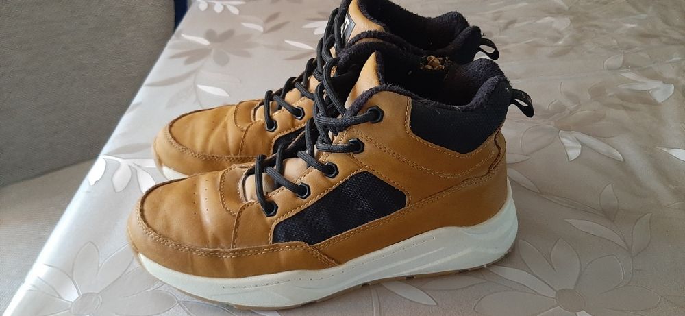 Детски боти за момче