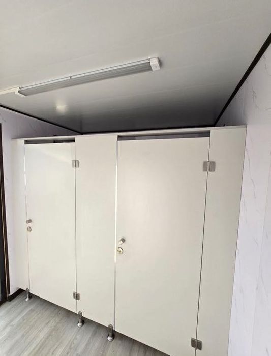 Модульный туалет из контейнера