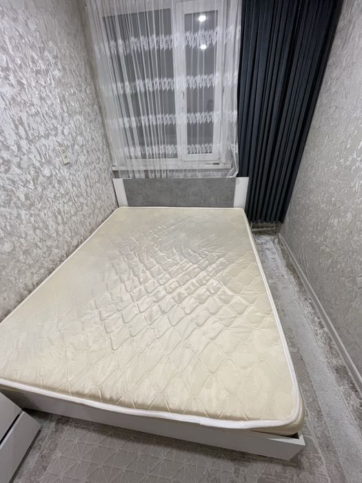 Спальный кровать 50к