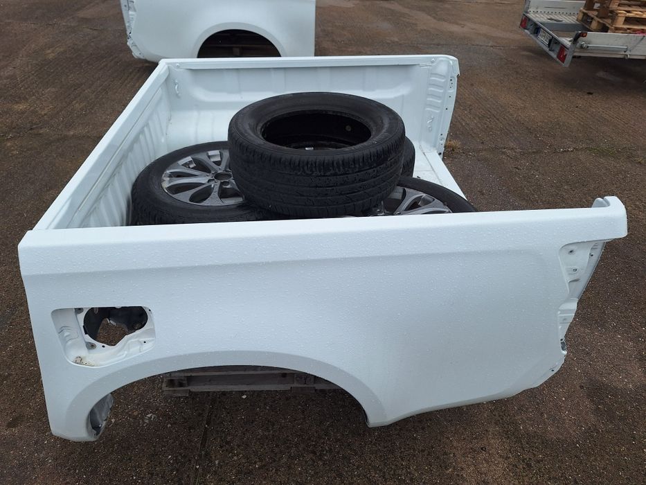 Каросерия За Исузо Д-Макс 2019-2023 Година Isuzu D-Max Кабина  и 1/2