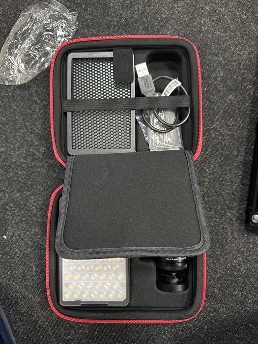 Свет APUTURE APA0229A10 MC Pro