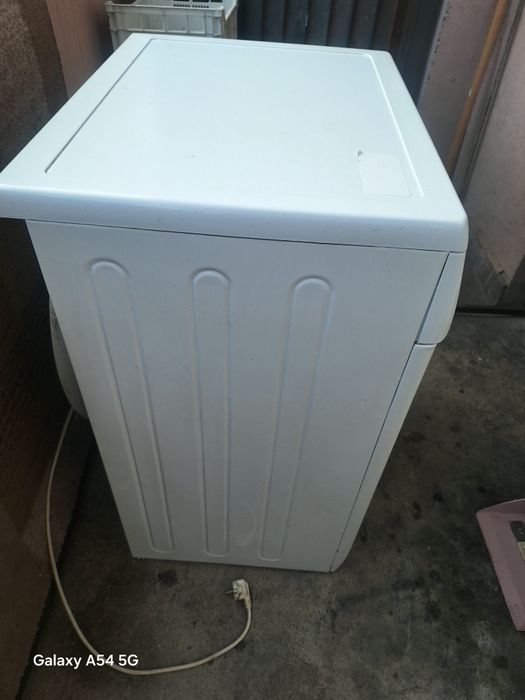 Пералня 5кг работеща