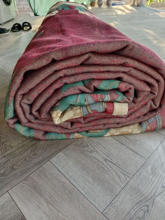 Uy uchun kerakli bolgan gilam uzunligi 4 ga 5 metr