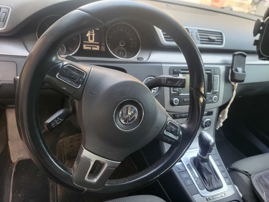 Autoturizm volkswagen pasat