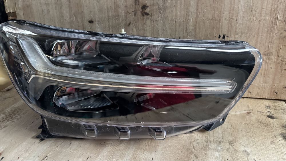 Фар за Volvo xc40