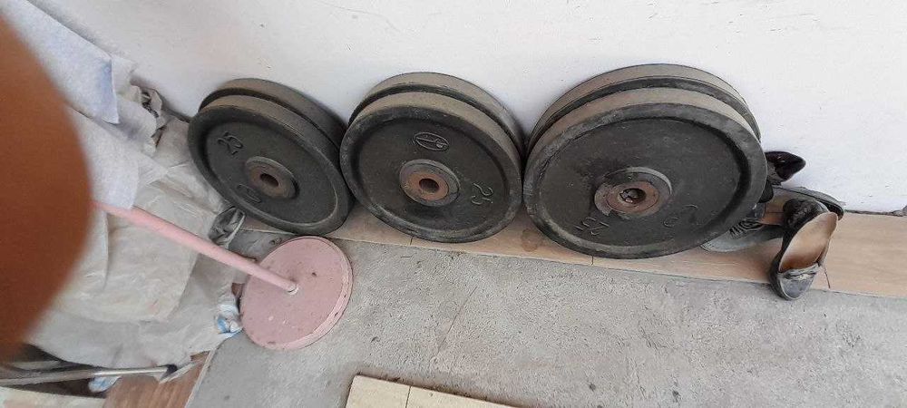 продам Отбойный молоток P.I.T. GSH65-C1 и гантели