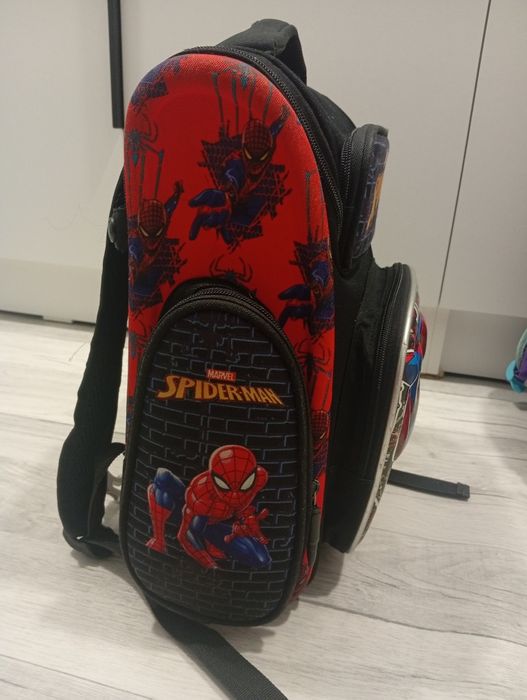 Продам рюкзак для мальчика