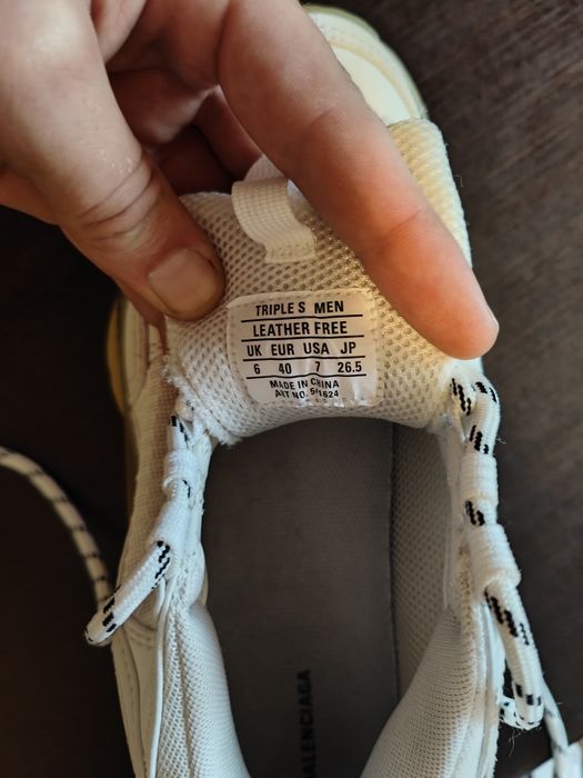 Balenciaga Triple S ART. NO.541624