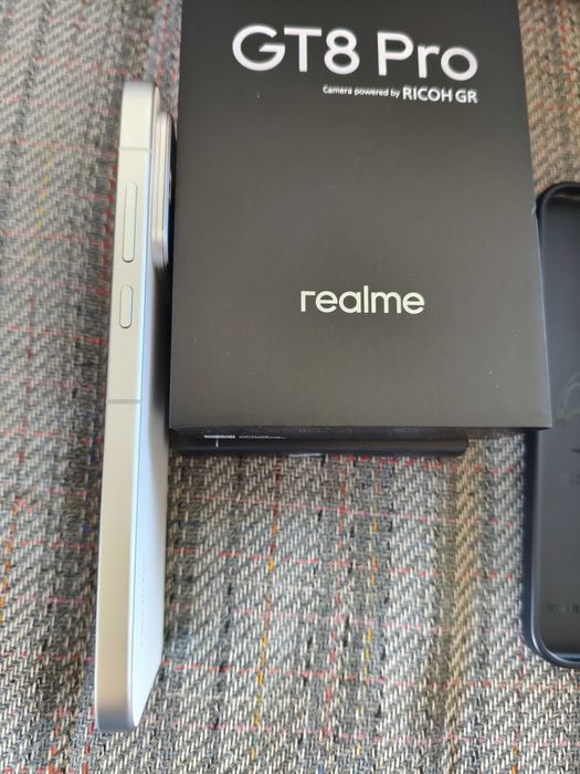 REALME GT 8 PRO в гаранция от Технополис 16GB RAM/512GB ROM