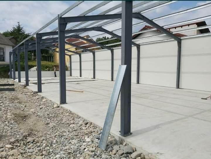 Vând hală metalică 12x15