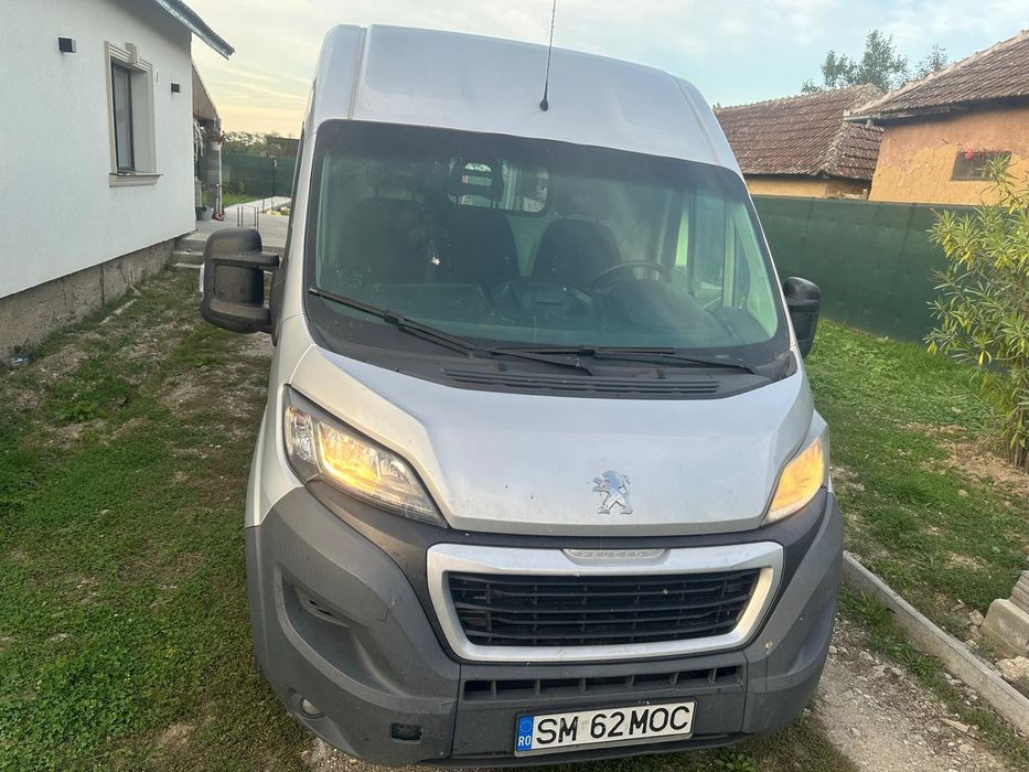 Vând Peugeot Boxer