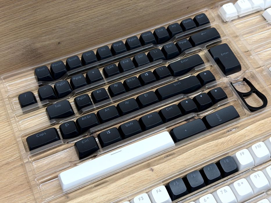 ЧИСТО НОВИ! DARK PROJECT Fuji Keycaps ANSI + ISO / PBT / Doubleshot & Dye-Sub / CSA