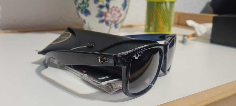 Vând ochelari Ray-Ban Justin RB4165 6596T3 Polarized