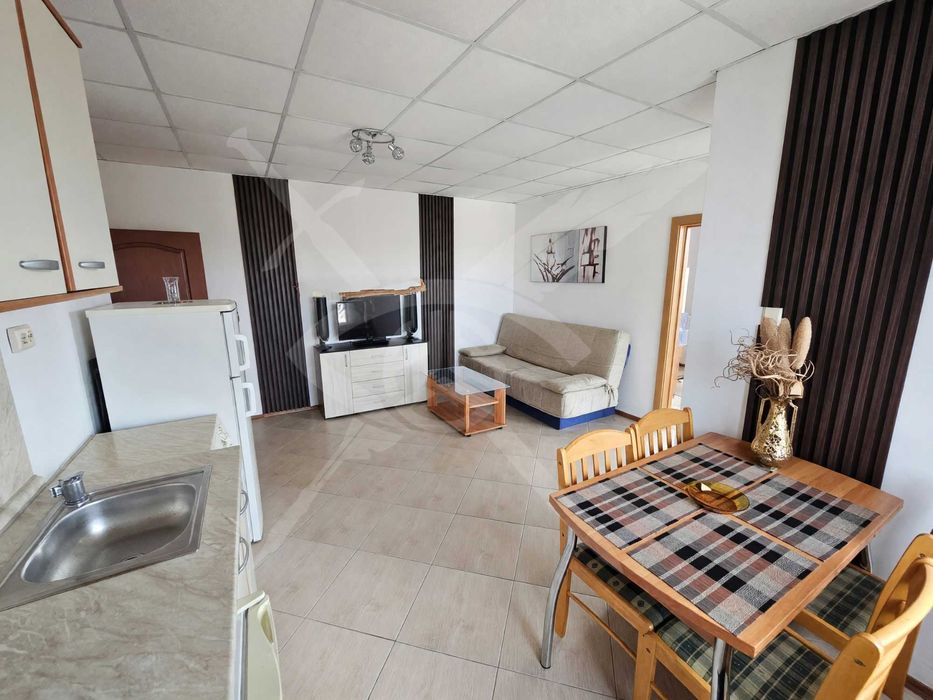Продава се Тристаен апартамент в к.к. Слънчев бряг - 77 кв.м за 1150 €/кв.м - Снимка #3
