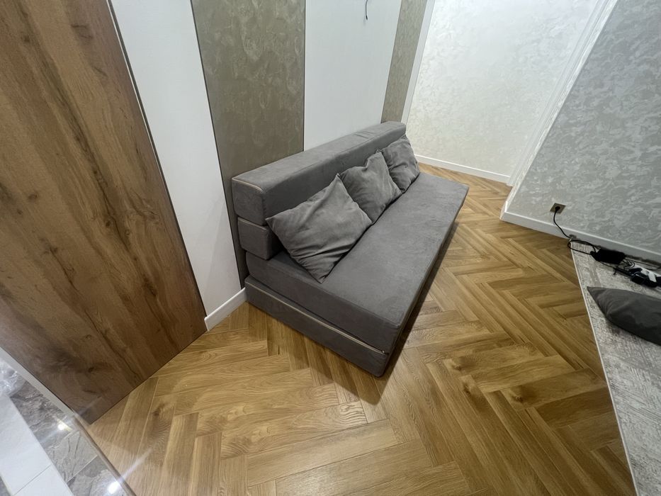 Диван бескаркасный