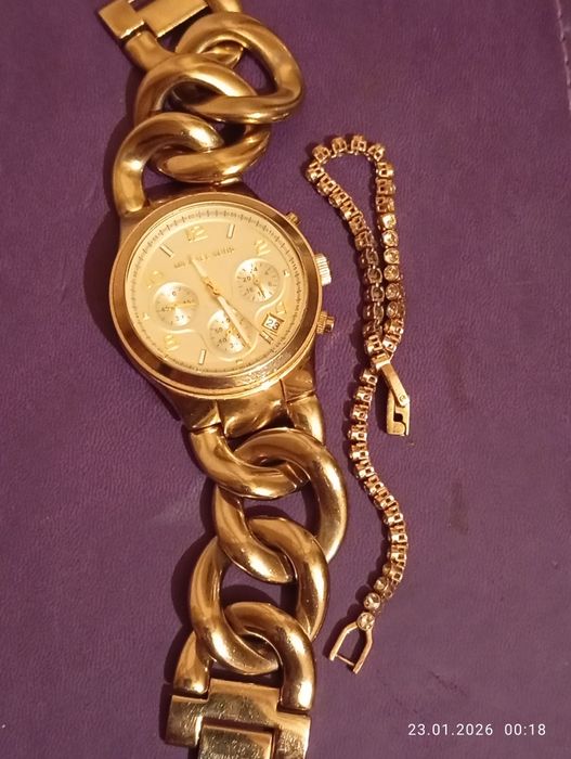 Стильные. Сваровски браслет в подарок.