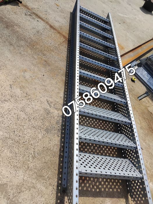 Scări zincate exterior 75x25