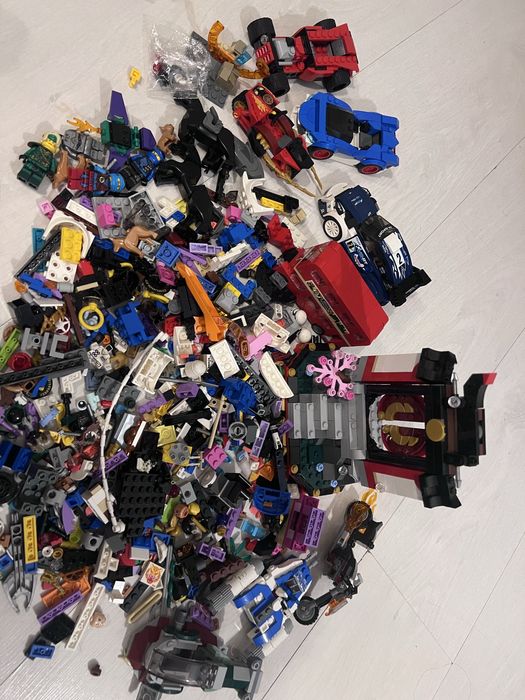 Seturi Piese Minifigurine Lego Ninjago Star wars Marvel