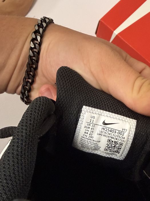Adidasi Nike Air 45