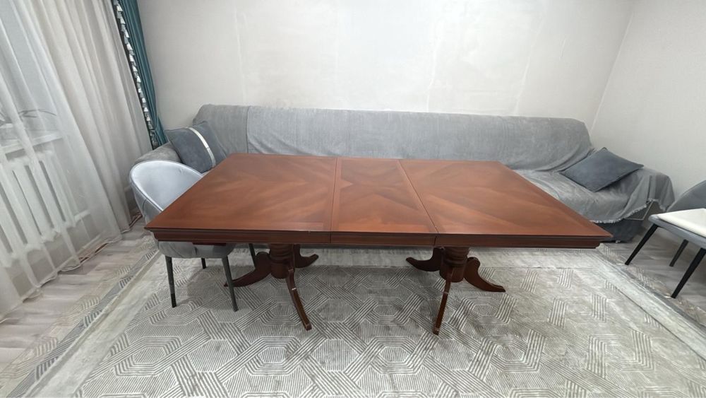 Продается стол, в хорошем состоянии