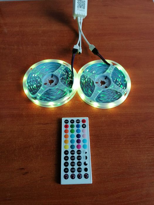 RGB LED ленти с дистанционно и адаптер