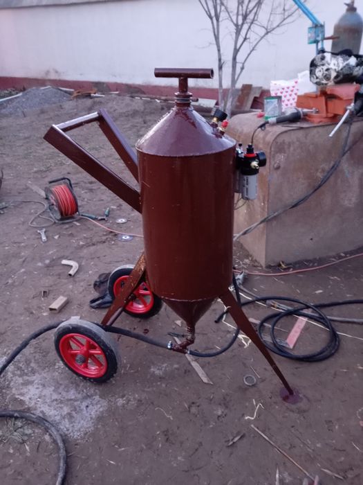 Пескоструй аппарат с 60