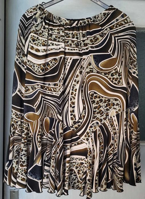 Продавам летни дамски костюми