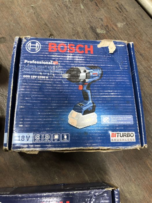 Продам Гайка Верт BOSCH Оригинал