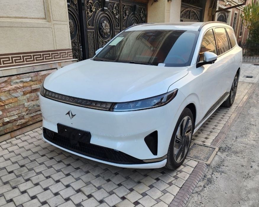 Dongfeng ep 008 sotiladi