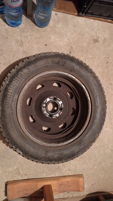 Стоманени джанти-15 цола със зимни гуми 15  Continental + болтове .80