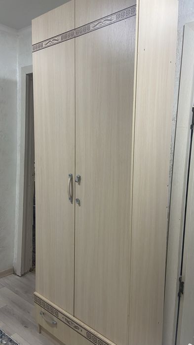 Продам прихожую, 20 000 т