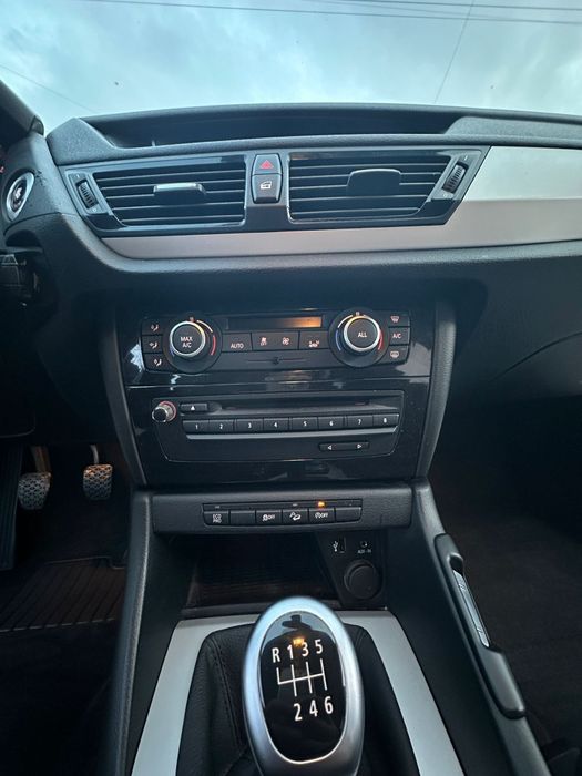 Bmw X1 Xdrive 18d Carte service full!!