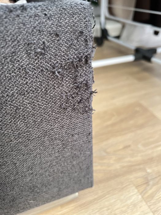 Canapea extensibila cu lada de depozitare
