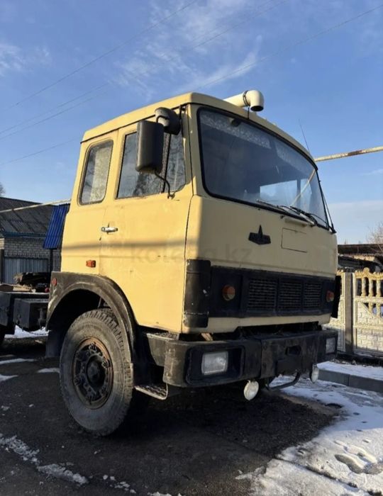 МАЗ грузовой автомобиль