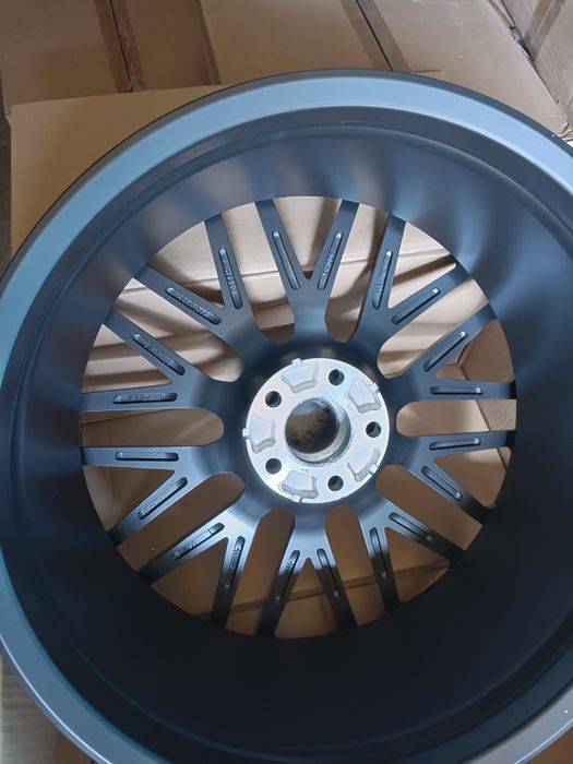 Мерс 20е разноширокие Amg