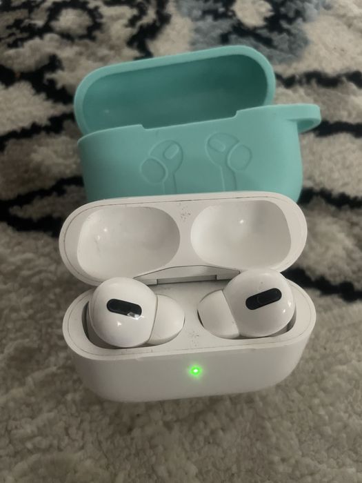 Продам air pods pro