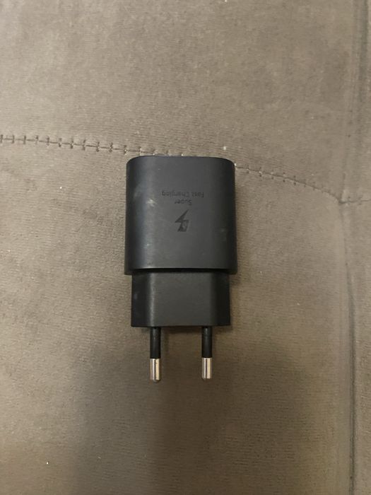 Продам телефон Samsung s 21 FE