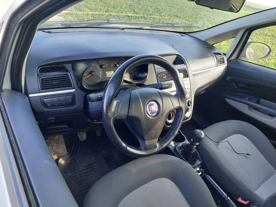 Proprietar vând Fiat linea