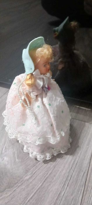 papusa muzicala  elvetia