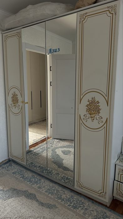 Продам спальный гарнитур