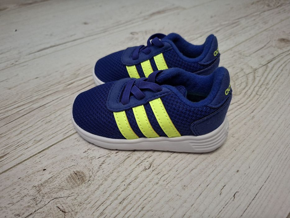 Adidas-Ориг. Детски маратонки Нови!!!