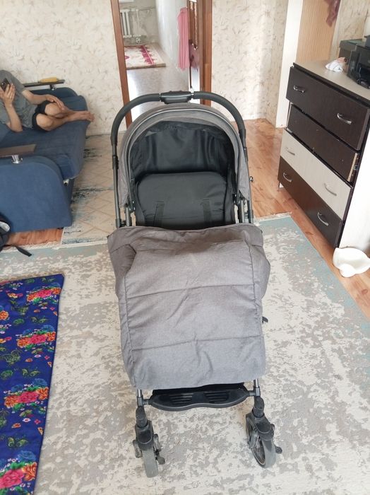 Продам детскую каляску