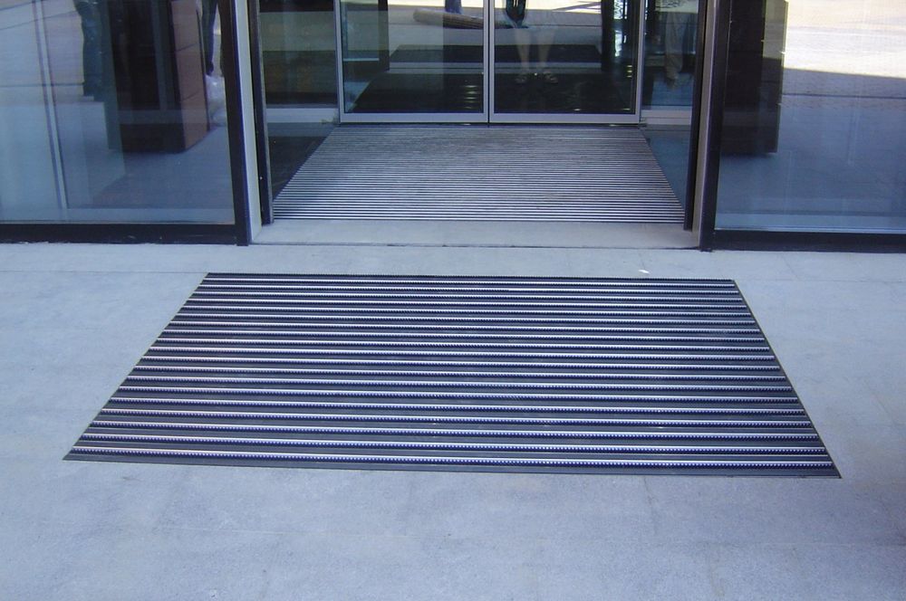 Придверная решетка грязозашита. Бинога киришда кафел ва каврално