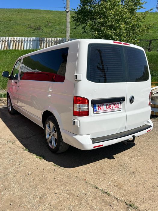 RAR EFECTUAT  5 MAI !!!       Vând vw transporter t5 2.0 tdi 140 cp cu 5 locuri