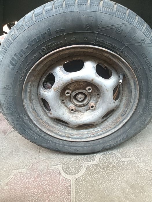 Продам резину лепучку 175/70/13R