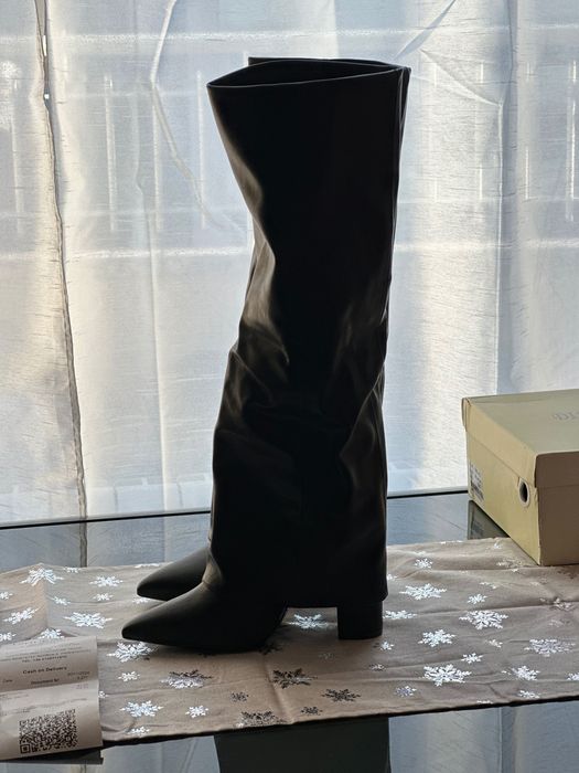 Ботуши от изкуствена кога