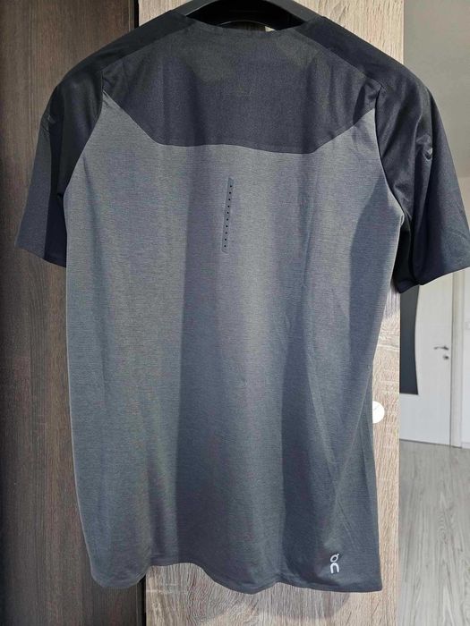 ON Cloud тениска