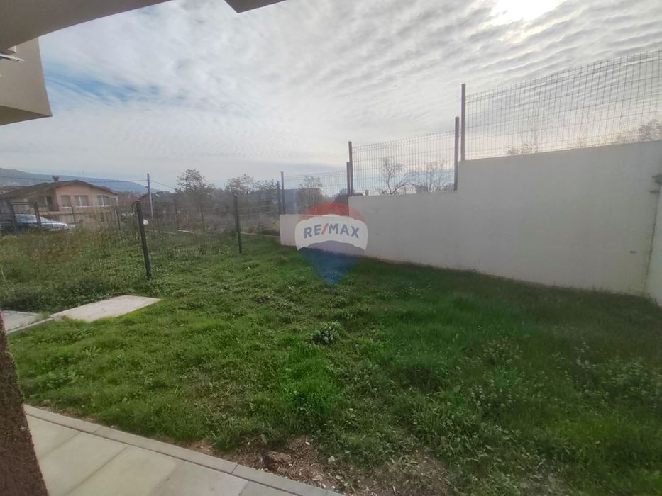 Дава се под наем Тристаен апартамент в Варна, Изгрев - 100 кв.м за 510 € - Снимка #8