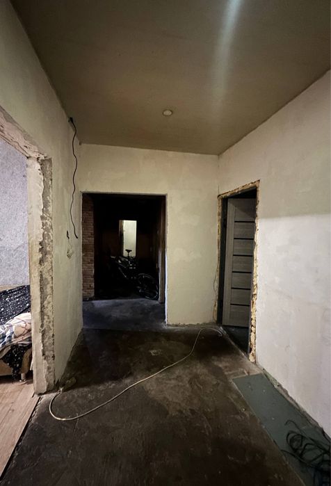 Продаю 3/1/5 Сергели-4 под нежилое